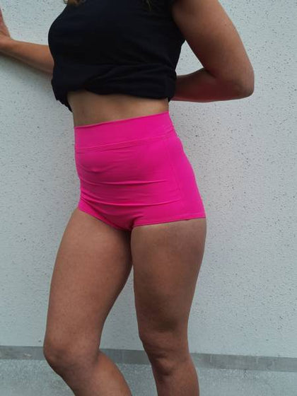 VIRGIN SHORTS NEON PINK